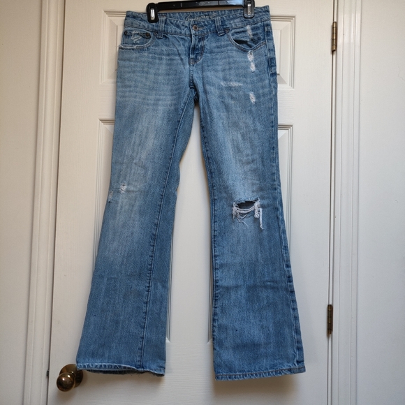 American Eagle Outfitters Denim - American Eagle Favorite Boyfriend Jeans Distressed